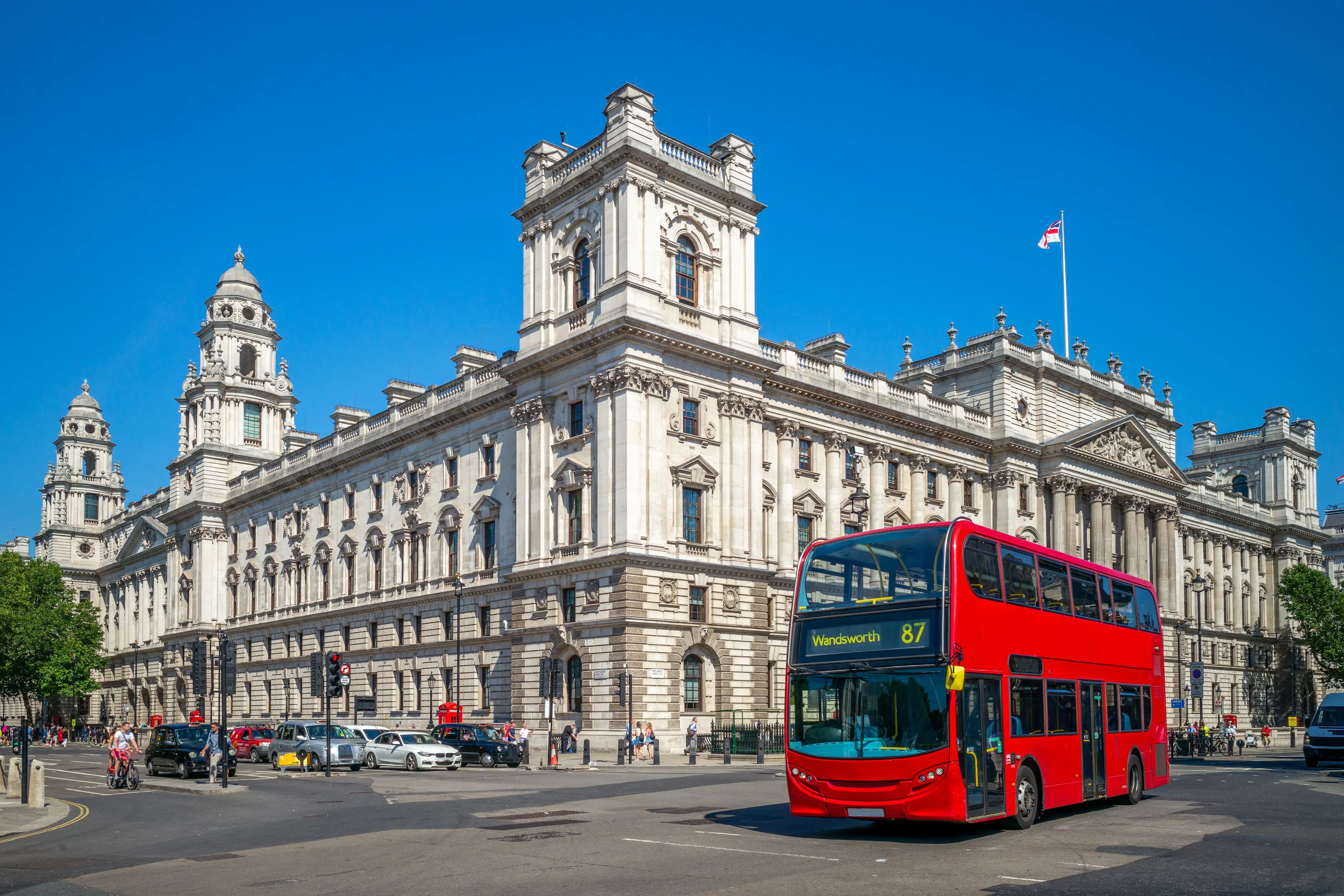 Labour Pledges NHS Overhaul as Waiting Lists Surge